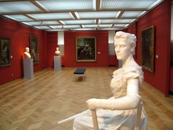 The Musees Royaux des Beaux Arts was a nice place to pass the day.  Aside from a handful of name brand foreign artists the museum placed its primary emphasis upon Belgian works - including some rather obscure material.  Although I was already acquainted with cubism, I had not been introduced to the Belgian offshoot - tubism - which used tubes instead of cubes as the primary compositional element.  I really enjoyed the Belgian surrealists, particularly Delvaux, whose paintings seemed to call for a complete abandonment of logic.  But this is not such a bad thing because, as someone else once said, in the end logic will break your heart. (9/02/04)