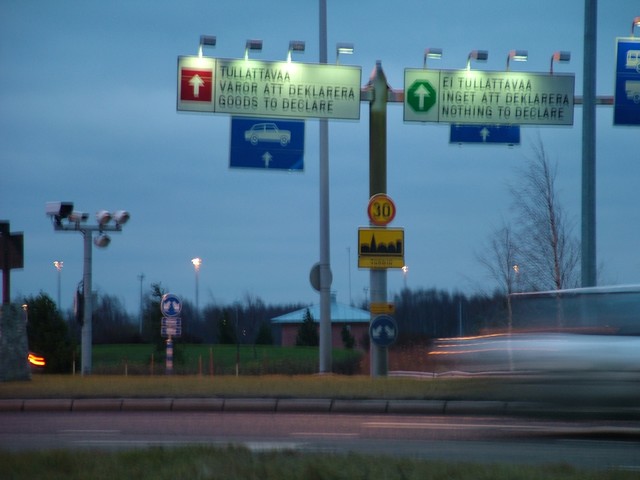 Two weeks after leaving Stockholm, I made it to the border towns of Haparanda, Sweden and Tornio, Finland.  It was getting dark really early - this is a picture of the border in the blue-light darkness at 2:50 p.m. (Swedish time - Finland is in a different time zone) - twenty minutes later it was complete darkness.  (11-11-04)