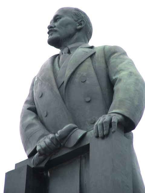 While other statues of Lenin have been carted away, destroyed, or deposited in amusement parks such as Lithuania�s Soviet Sculpture Park where people can view the remainders of what once was, Lenin is alive and kicking in Belarus.  This towering statue was located in Ploshcha Nezalezhnasti, one of the main squares in Minsk�s center. (12-19-04) 