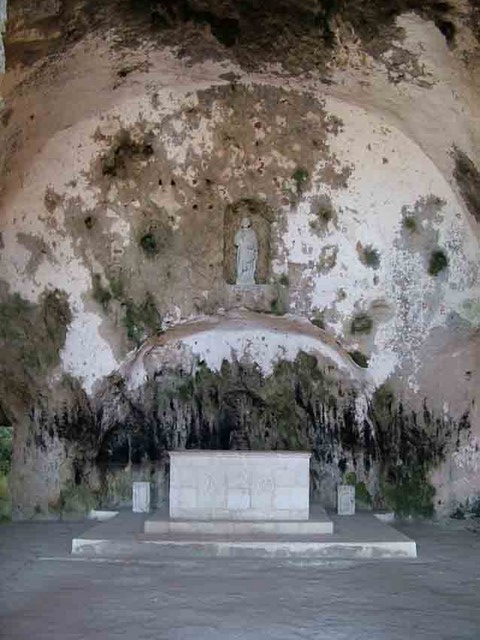 Seeing the first of anything is always a worthwhile experience; the first airplane, the first car, the first rock, etc.  In Hatay, at the cave church of St. Peter, I got to see the first church in the entire universe!  It was also the first place that the term "Christian" was used, and the place where St. Peter preached to those first Christians.  (Acts 11, verse 26).  Some of the features were notable.  For example, the baptism font was simply a cave pool that collected natural cave drippings.  There was also an intestine-like cave passage obscured in the rear where the early Christians would run to escape if the service were infiltrated by unfriendly or hostile heathens.  (3/18/05)